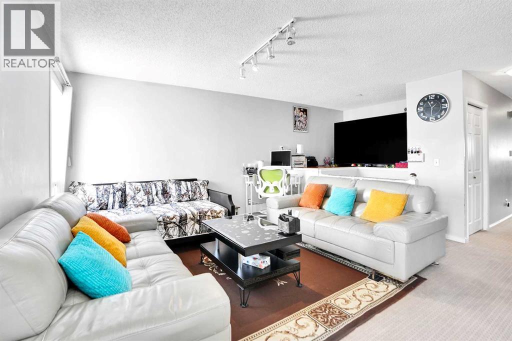 Single Family House Bi-level for Sale in  Whitworth Way NE Whitehorn Calgary 