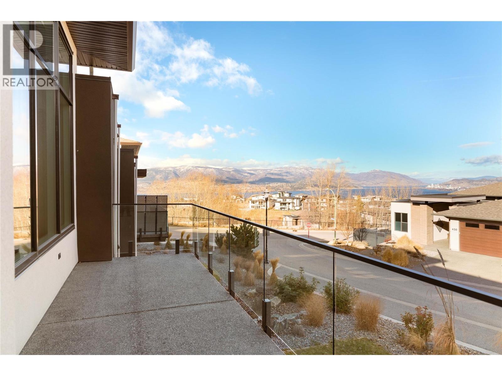  456 Sparrow Hawk Court, Kelowna