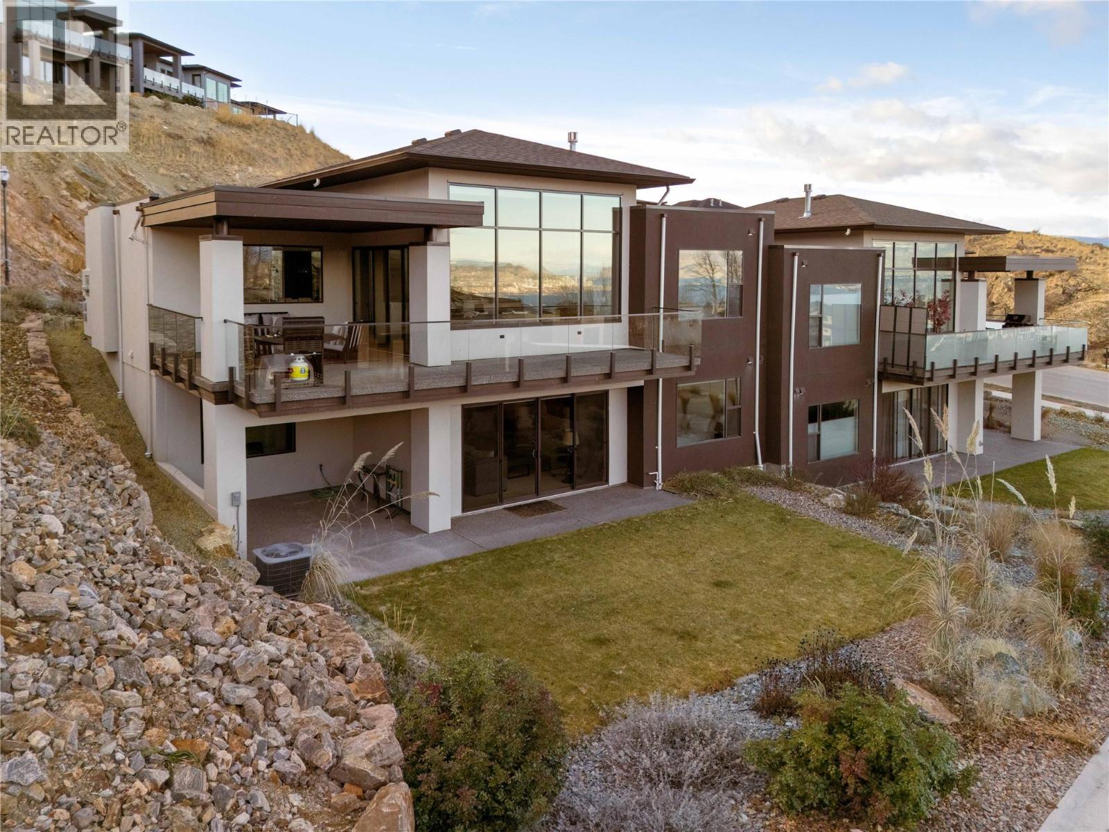  456 Sparrow Hawk Court, Kelowna