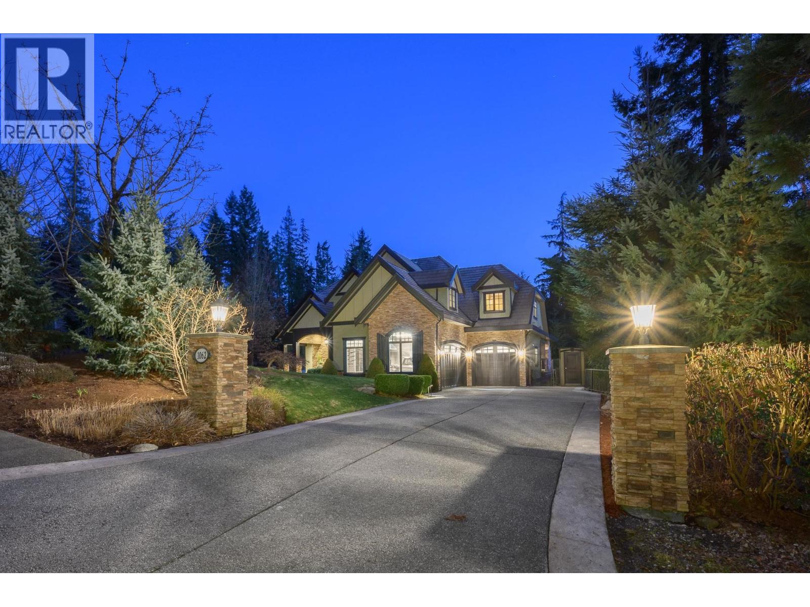 1062 MAGNOLIA Way - main photo