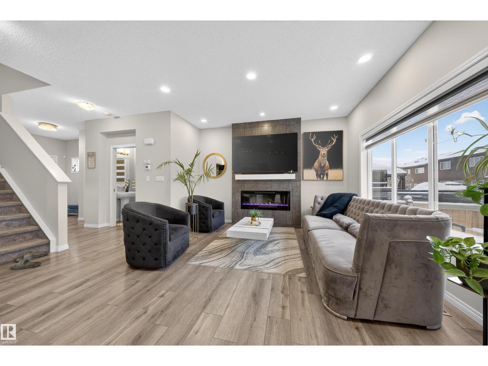 
          6085 King Landing SW
            <br/>
            <span>Edmonton</span>
            , 
            <span>AB</span>
             <span>T6W3Z7</span>
         - Photo 8