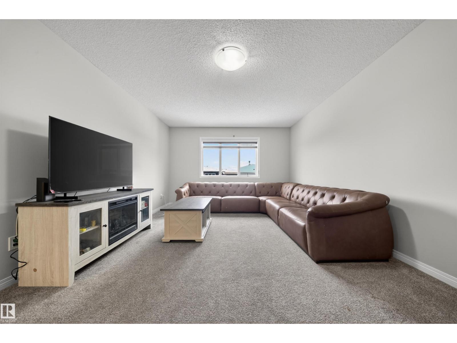 
          6085 King Landing SW
            <br/>
            <span>Edmonton</span>
            , 
            <span>AB</span>
             <span>T6W3Z7</span>
         - Photo 49