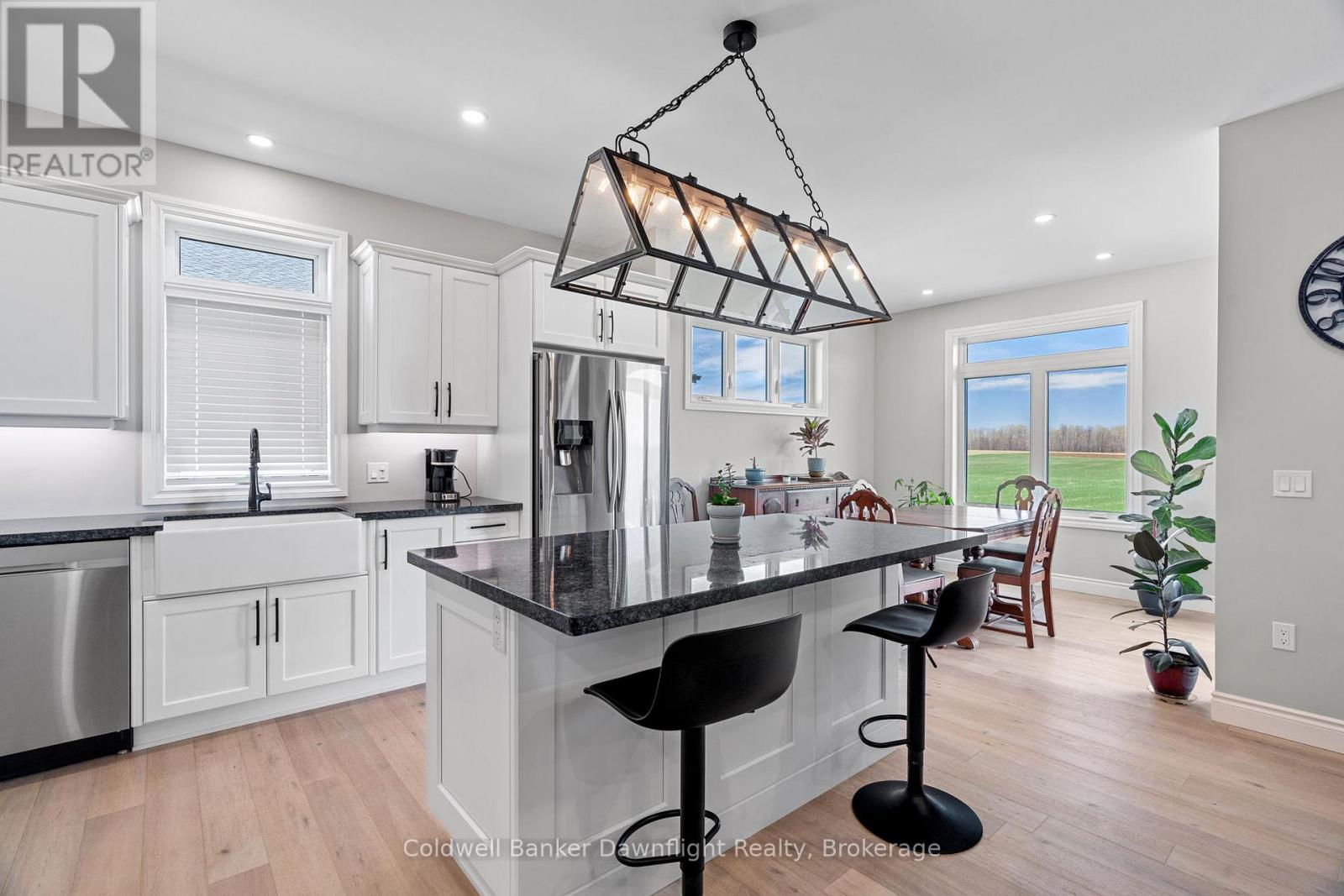 714 GLORIA STREET - 10