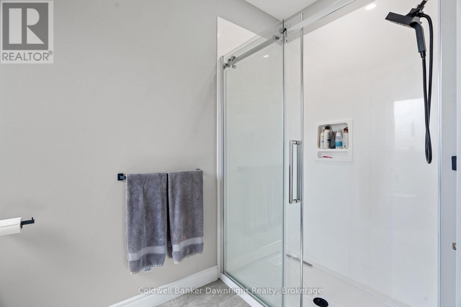 714 GLORIA STREET - 21