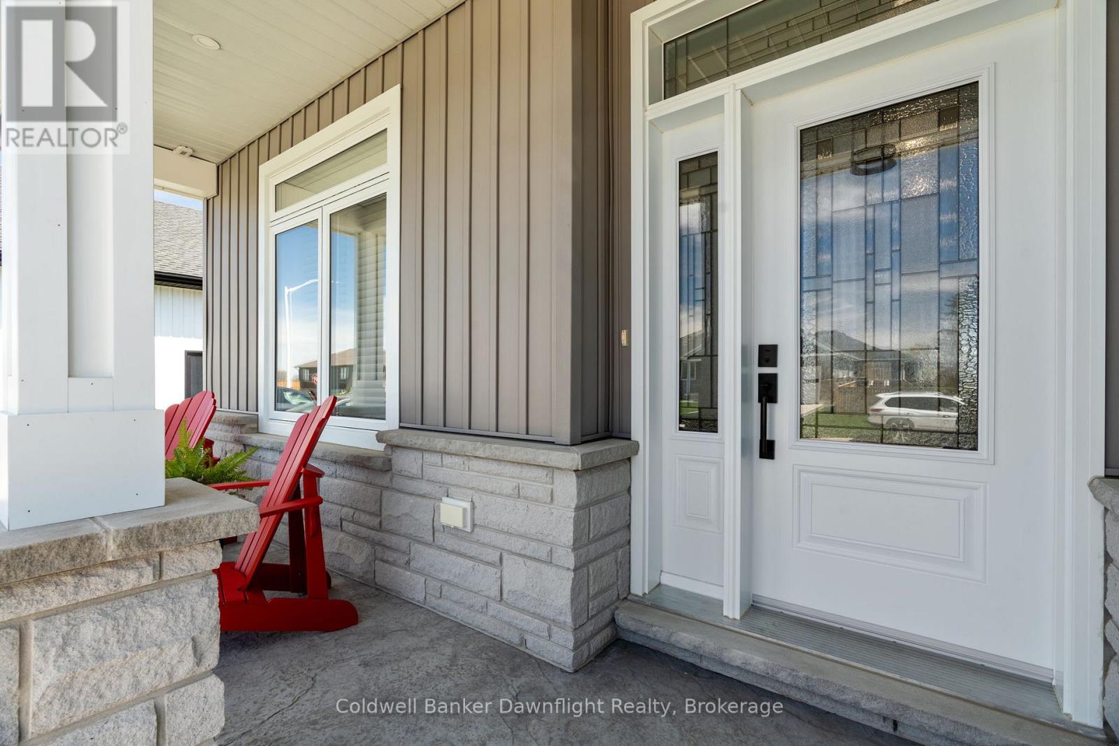 714 GLORIA STREET - 5