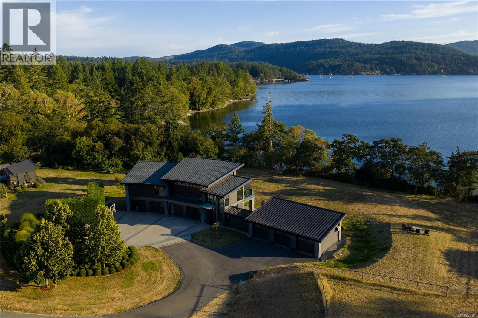 7756 West Saanich Rd - 1