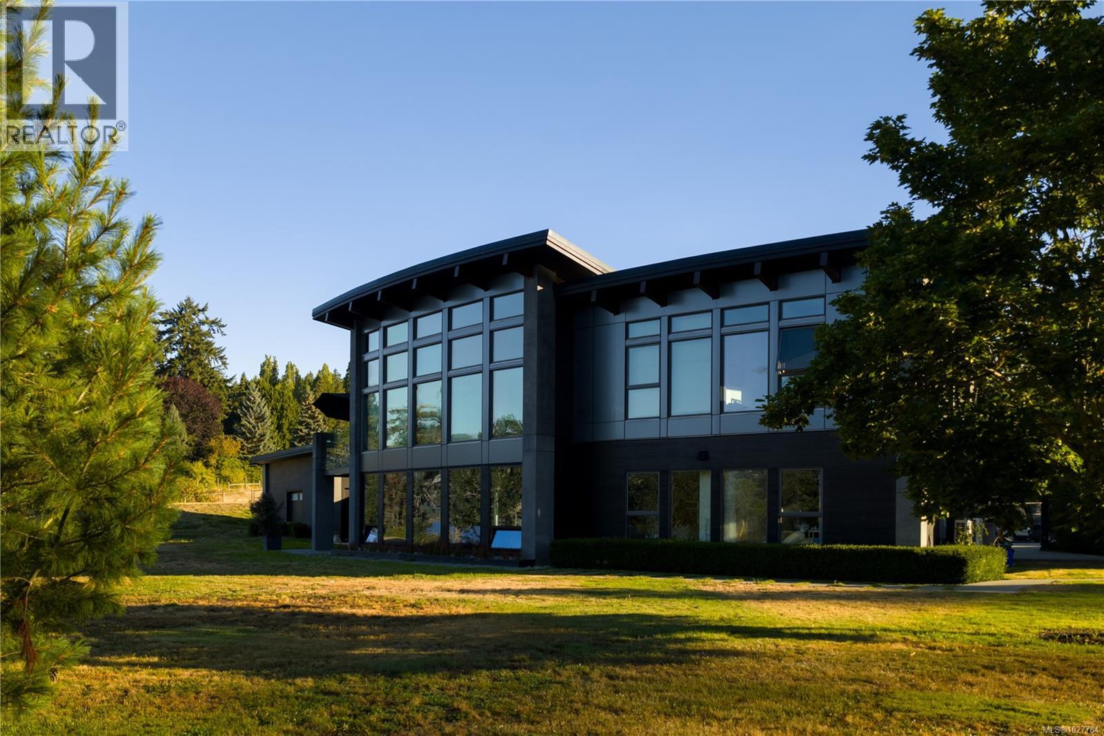  7756 West Saanich Road, Central Saanich