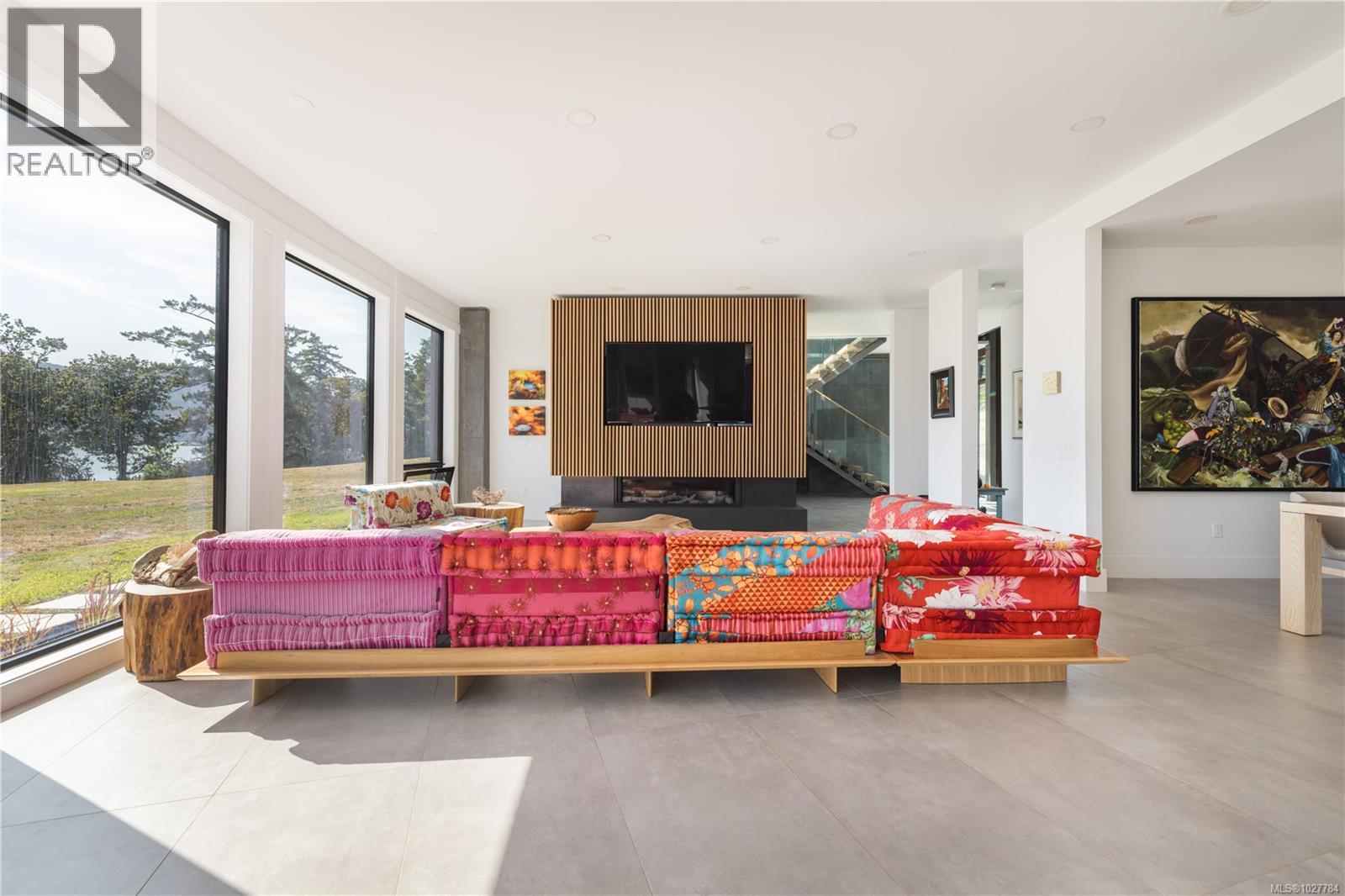  7756 West Saanich Road, Central Saanich