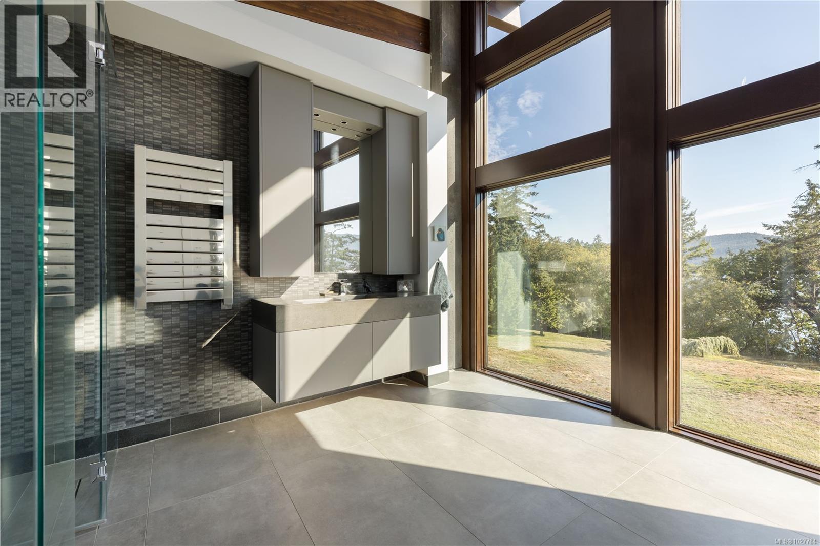  7756 West Saanich Road, Central Saanich