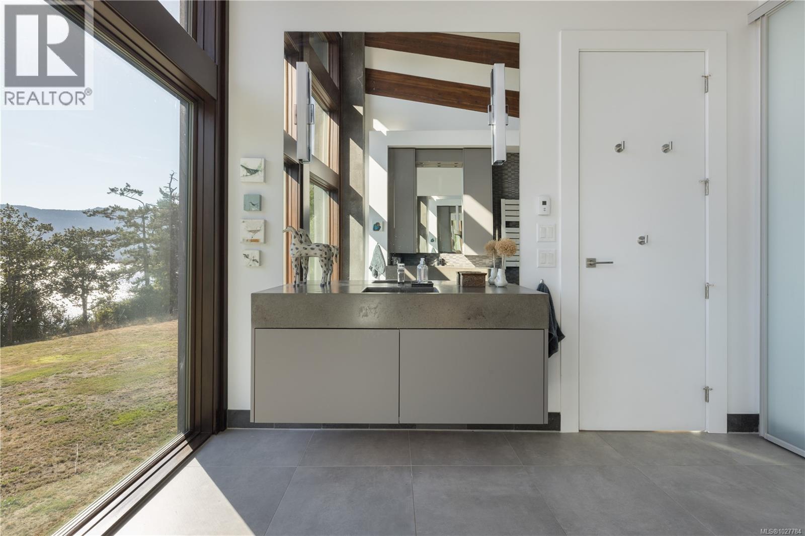  7756 West Saanich Road, Central Saanich