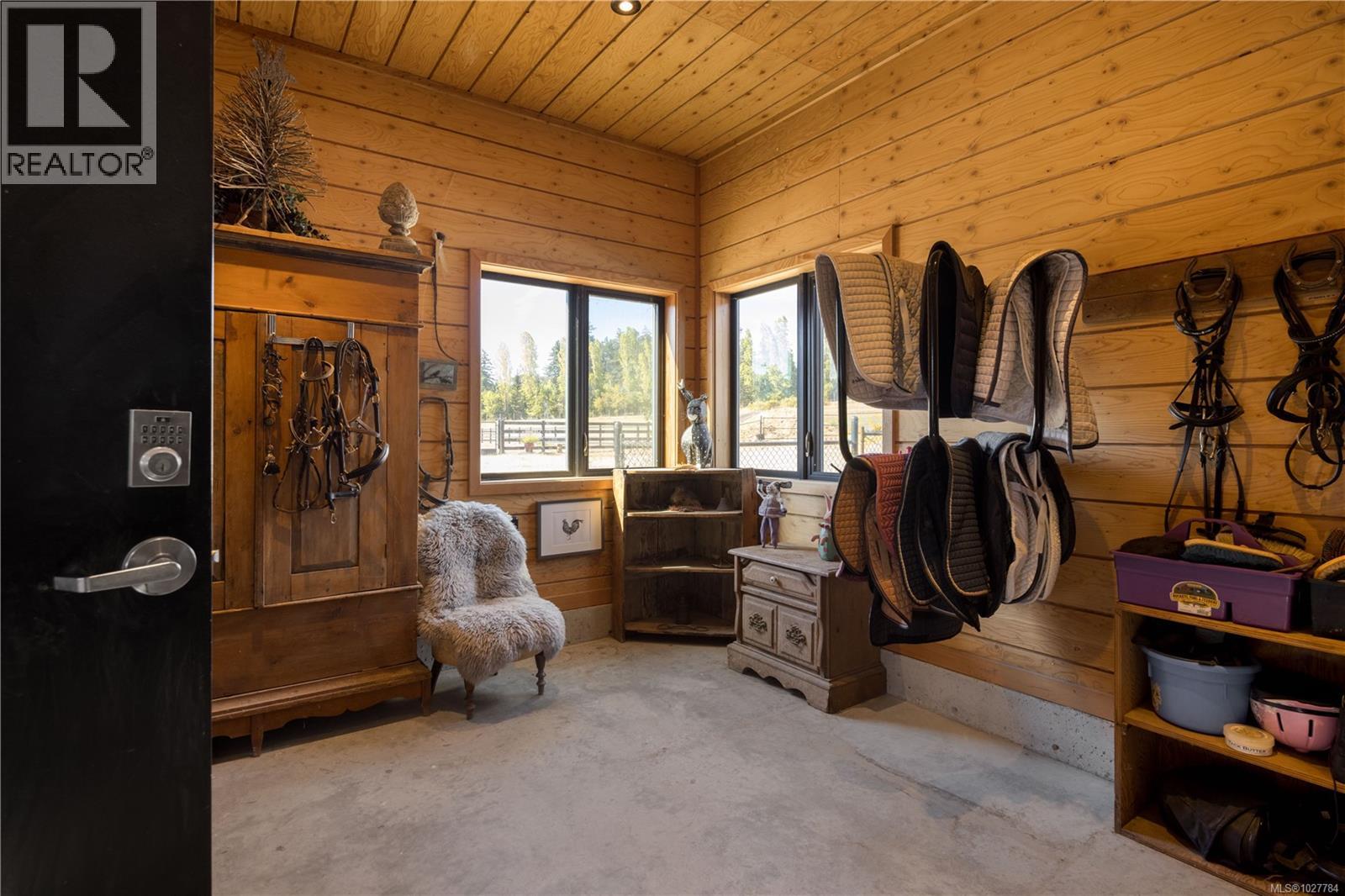  7756 West Saanich Road, Central Saanich