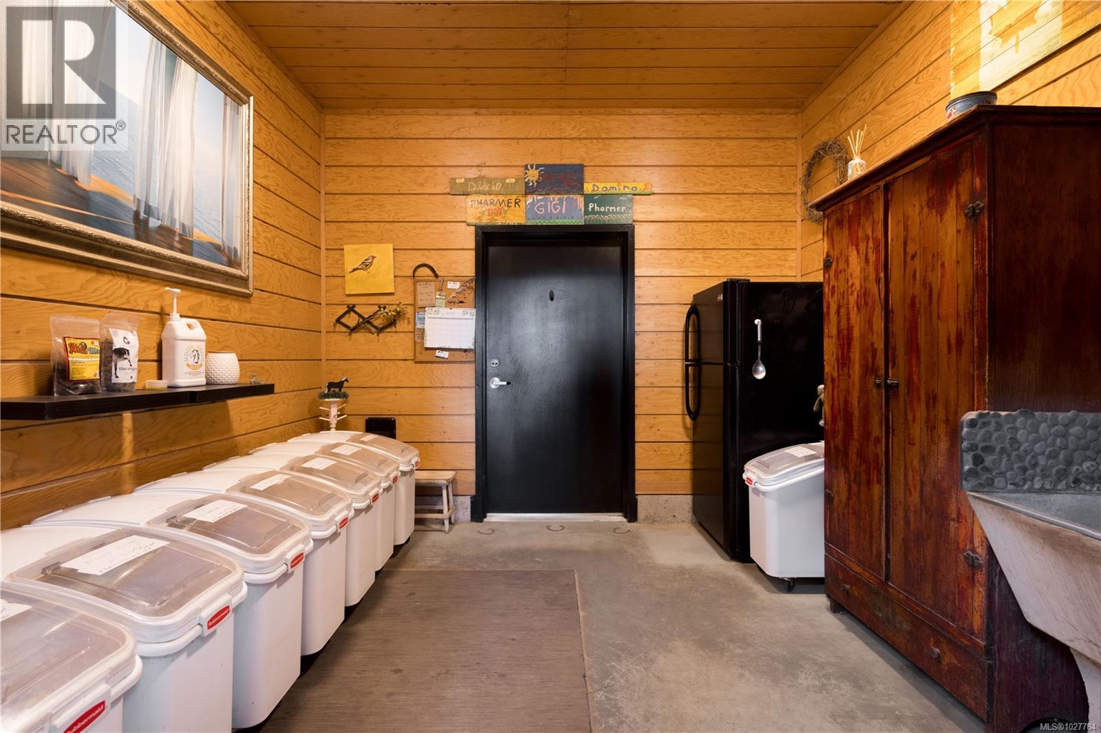  7756 West Saanich Road, Central Saanich