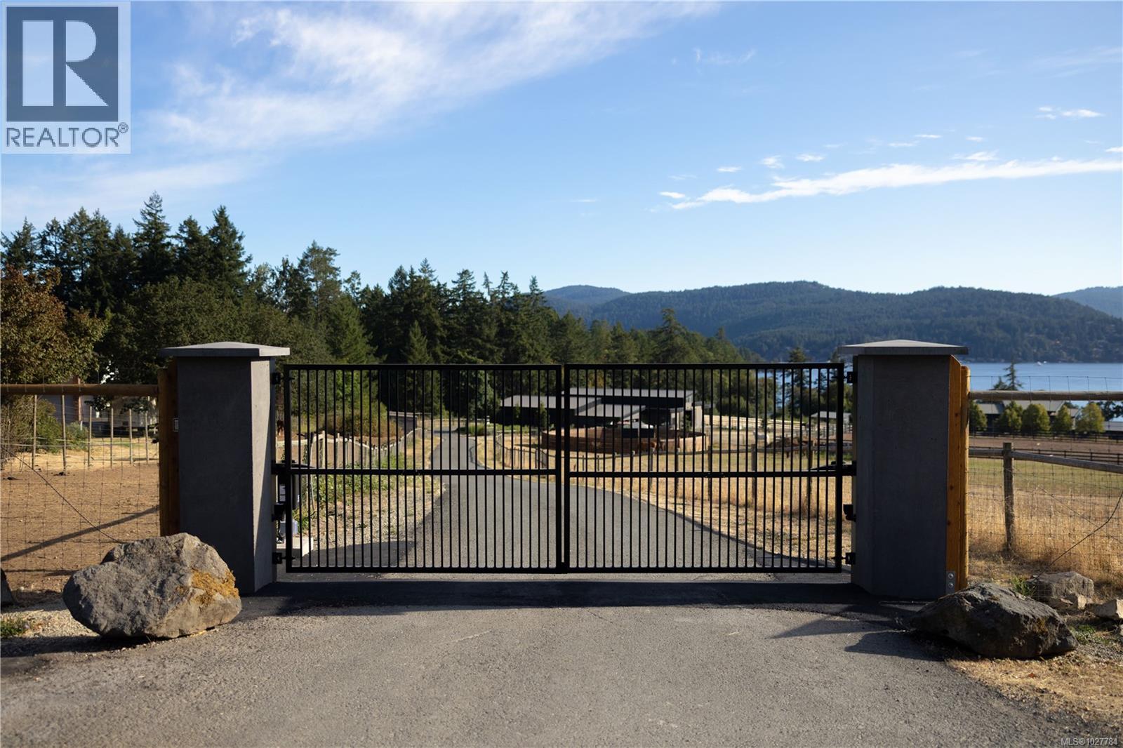  7756 West Saanich Road, Central Saanich