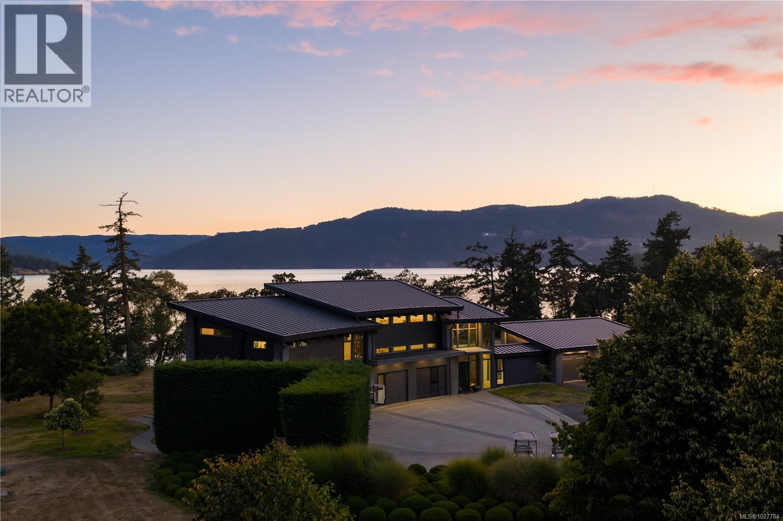  7756 West Saanich Road, Central Saanich