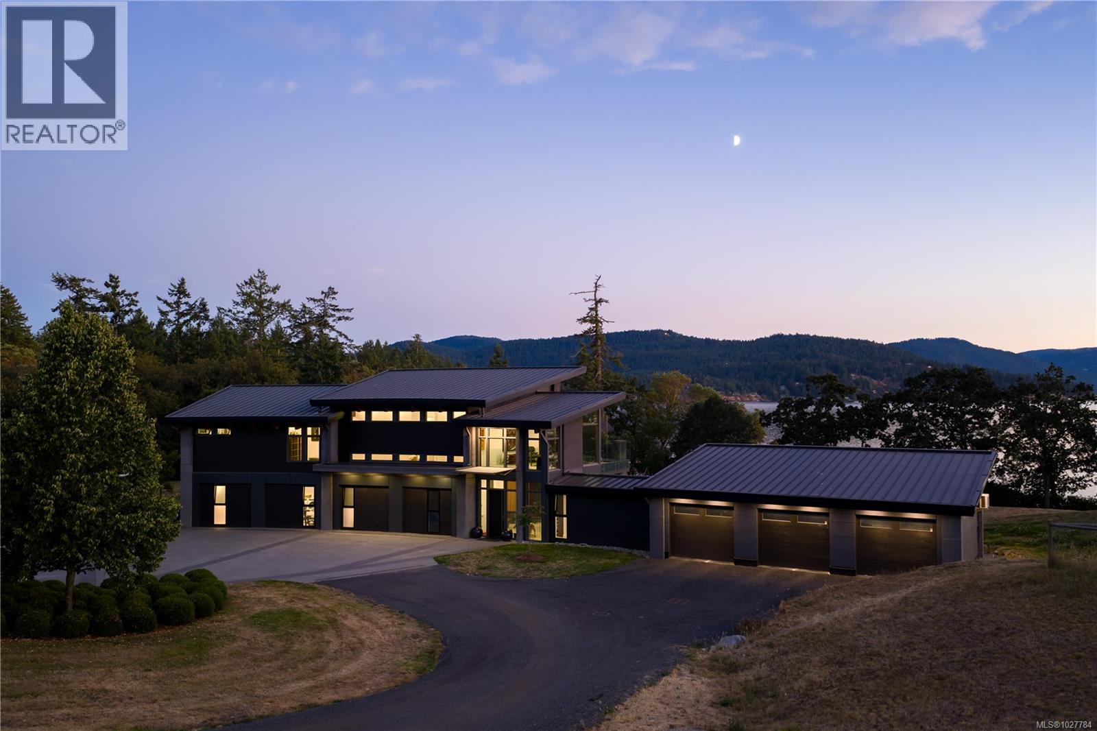  7756 West Saanich Road, Central Saanich