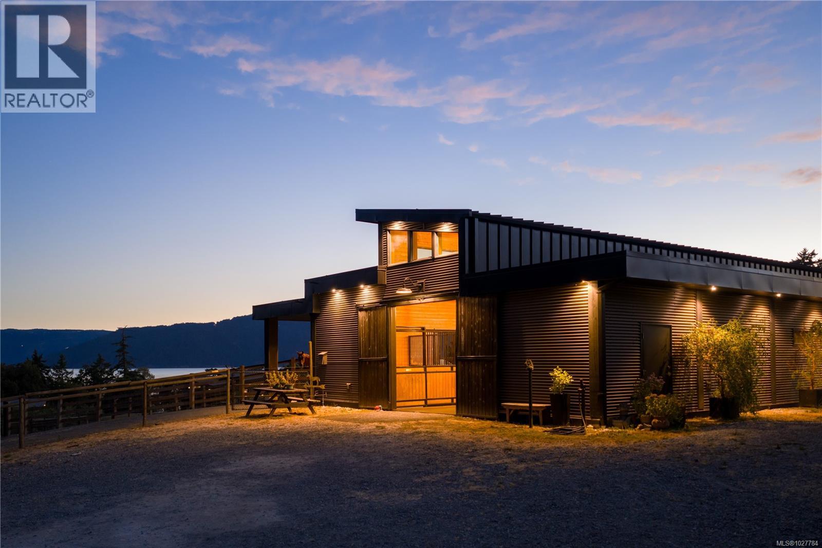  7756 West Saanich Road, Central Saanich