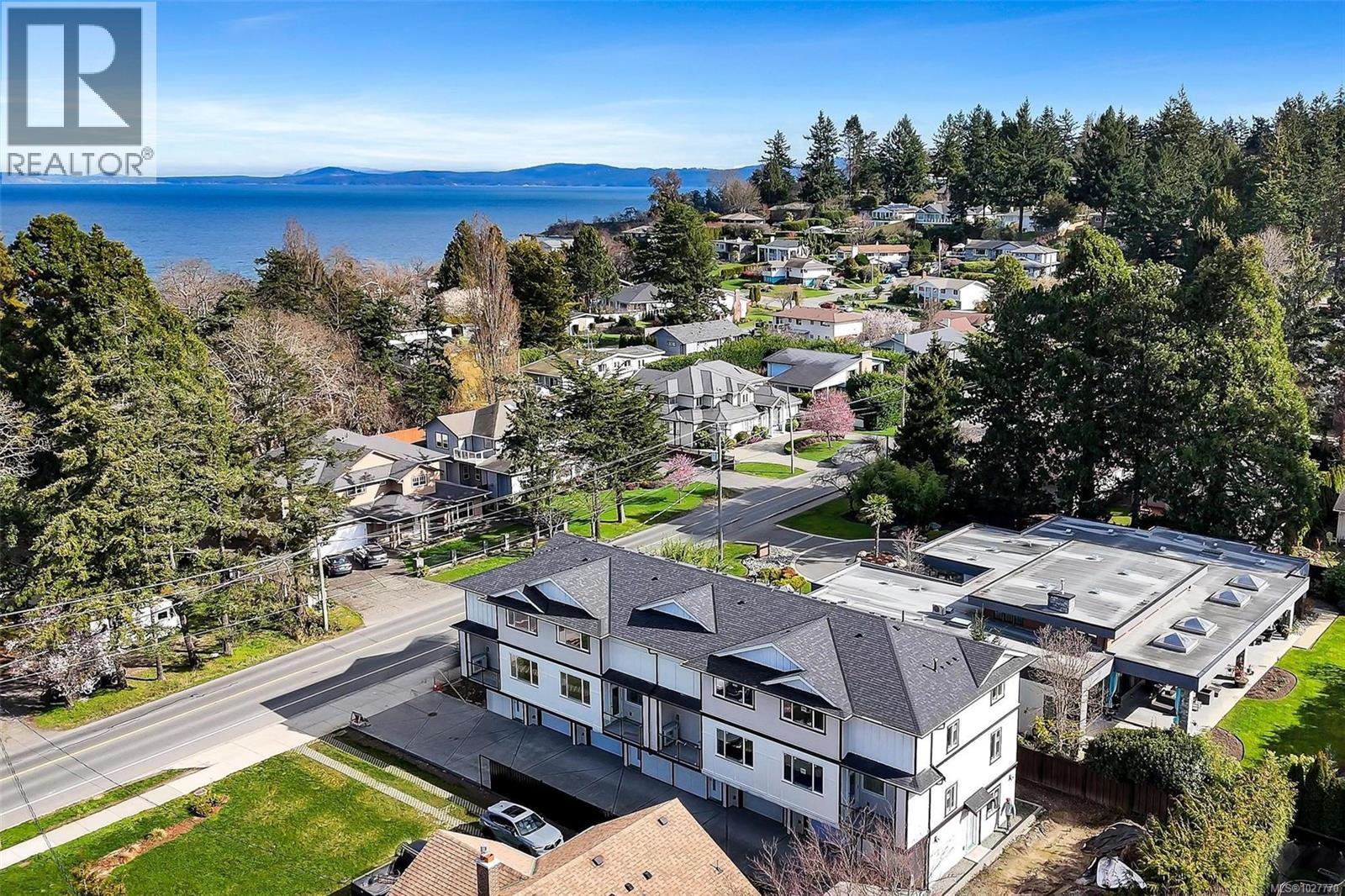 1 1559 Ash Road, Saanich