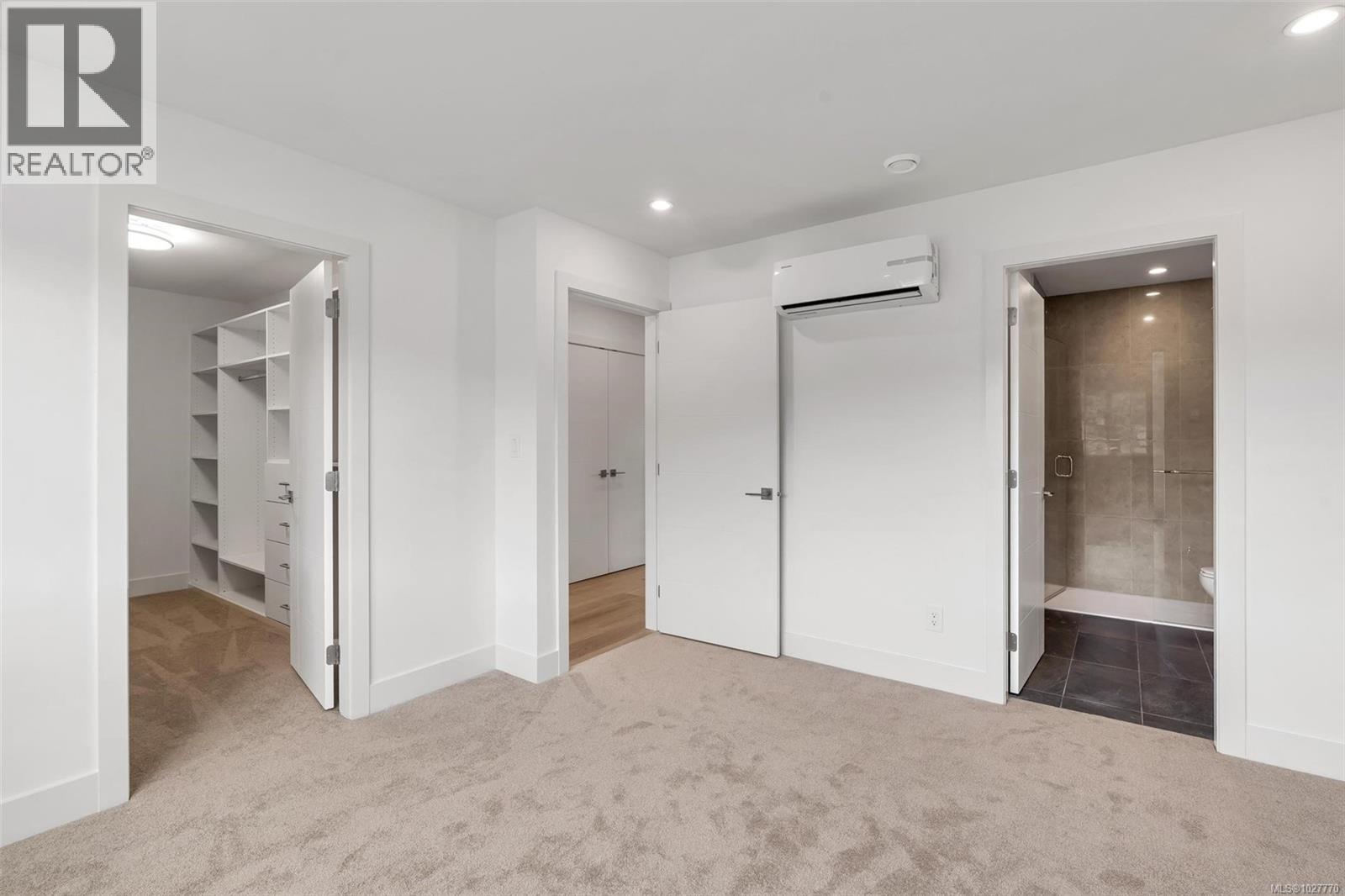 1 1559 Ash Road, Saanich