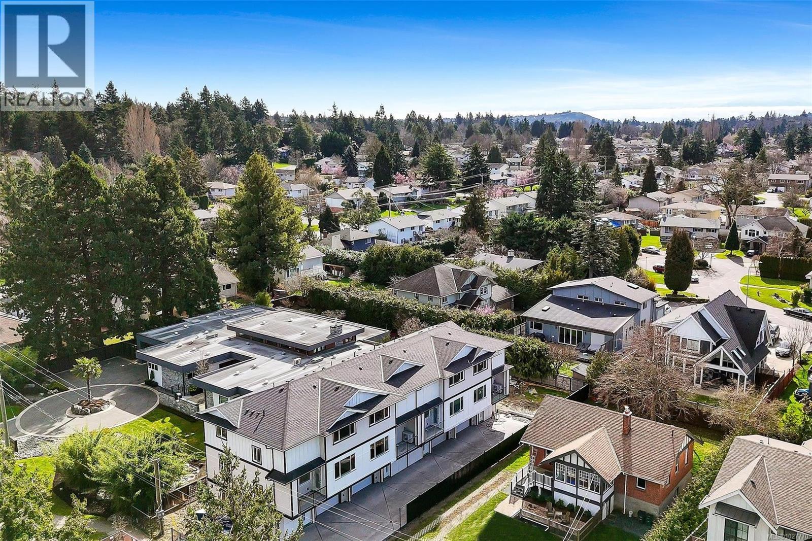 1 1559 Ash Road, Saanich