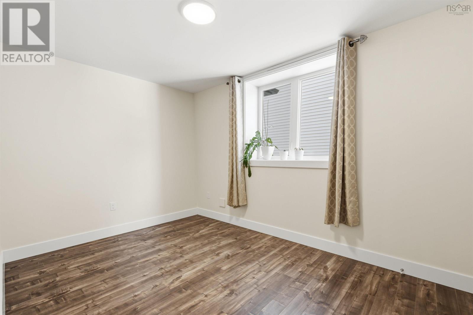 Property 40 of 46 of 45 Talus Avenue