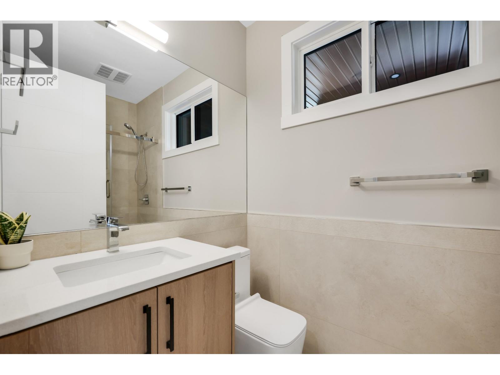 1352 JUDD ROAD, Squamish