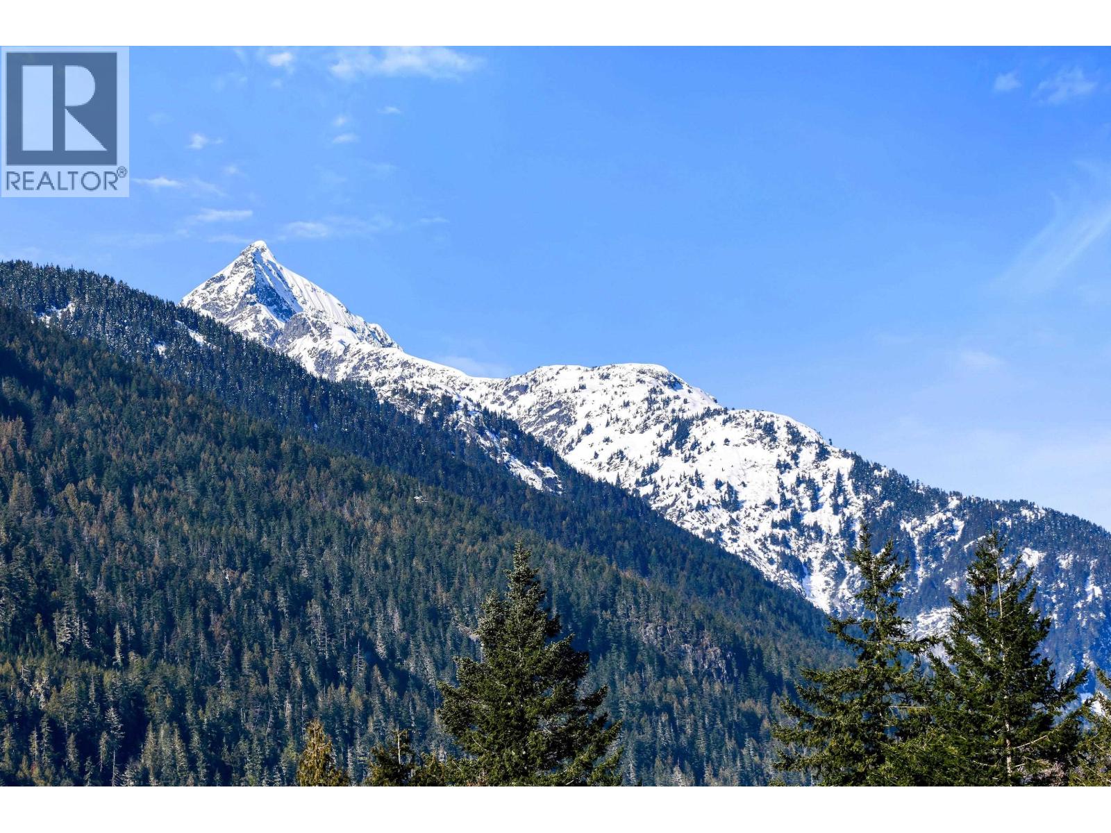 1352 JUDD ROAD, Squamish