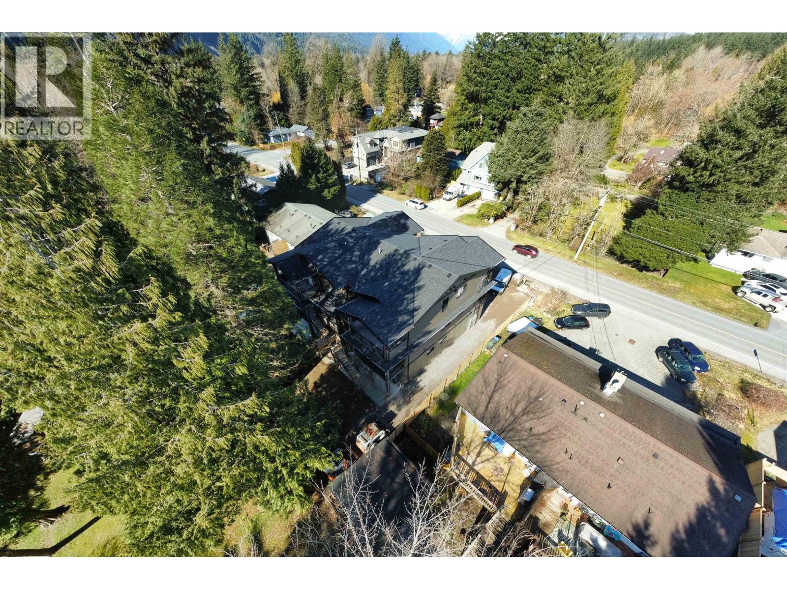 1354 JUDD ROAD, Squamish