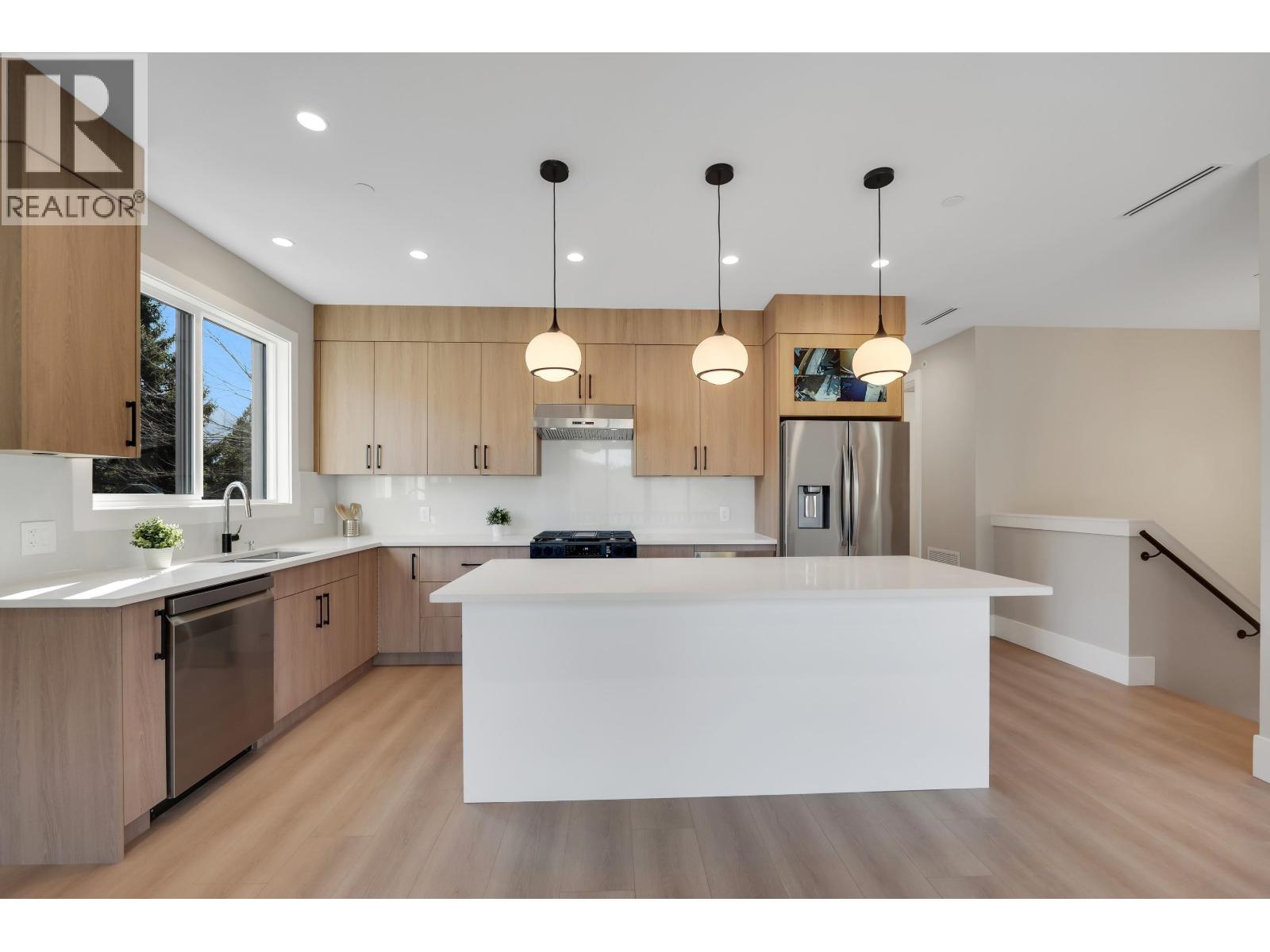 1354 JUDD ROAD, Squamish