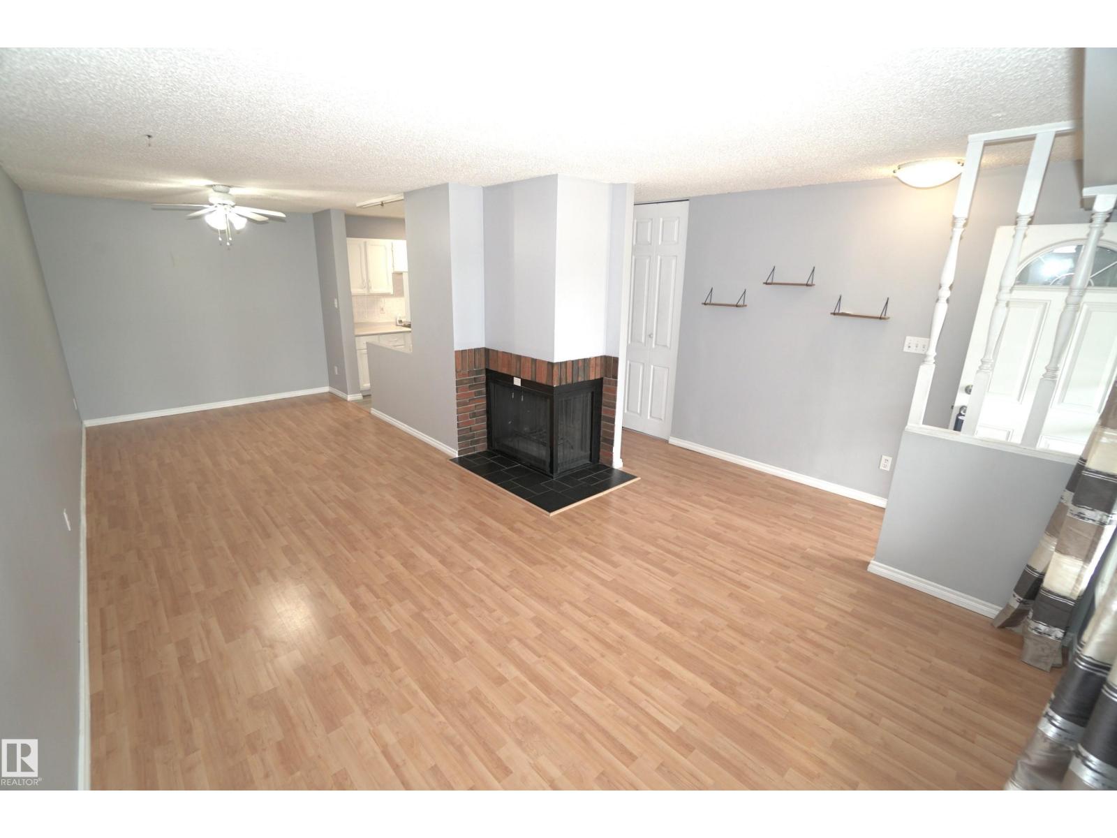 245 SURREY GARDENS NW - 6