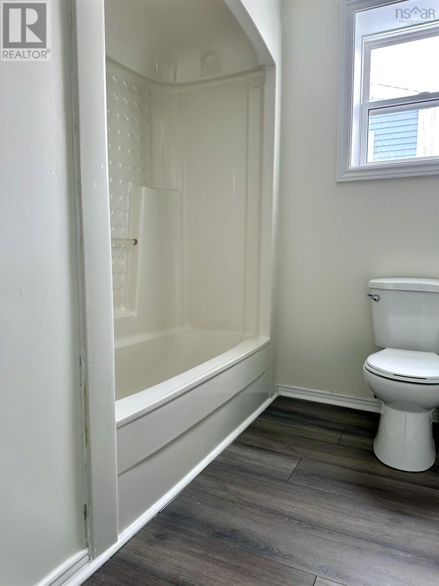 Property 43 of 48 of 14 Crescent Drive