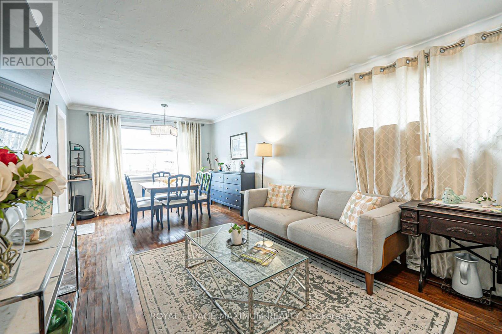2113 KEELE STREET - 8