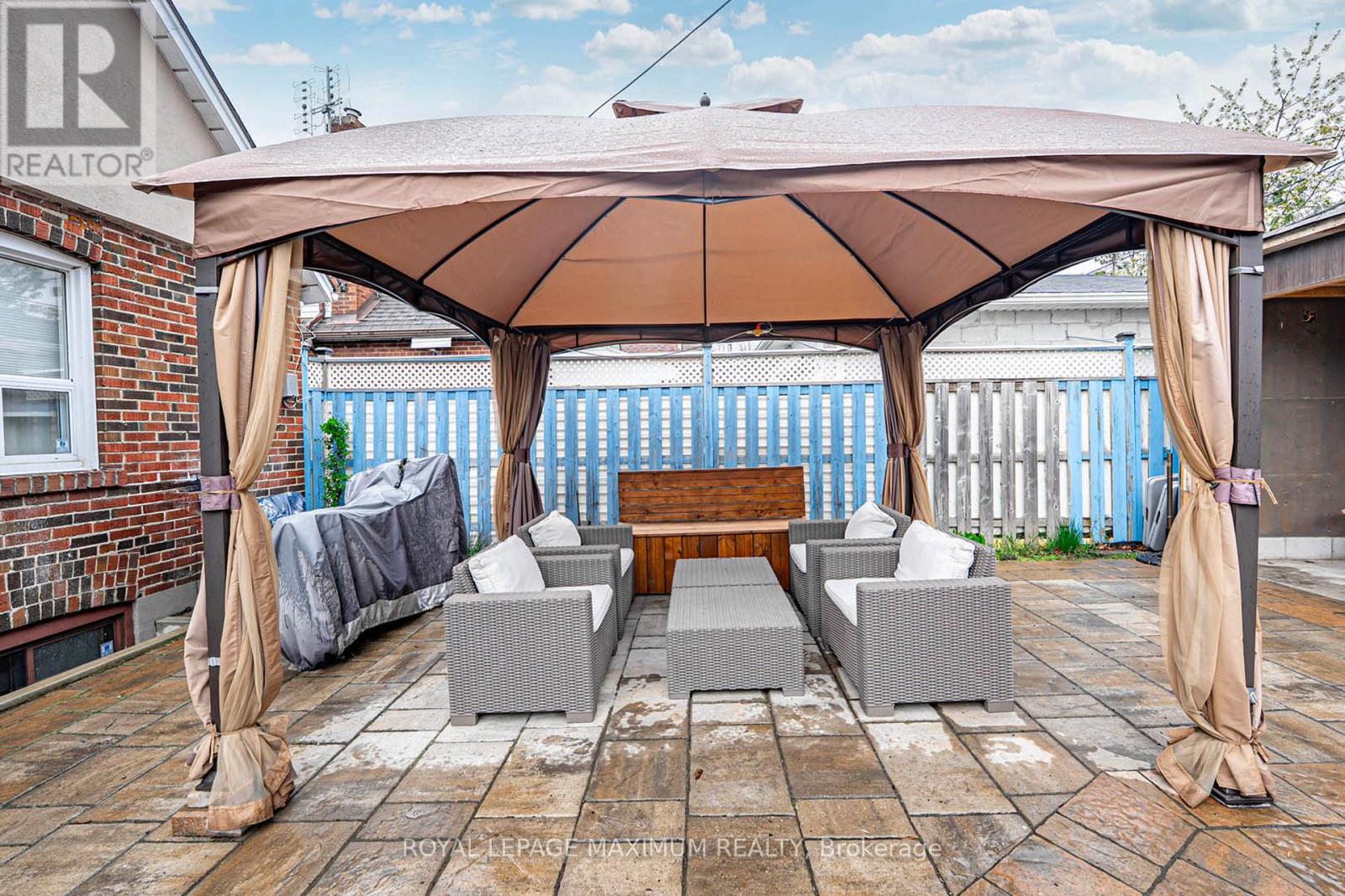 2113 KEELE STREET - 36