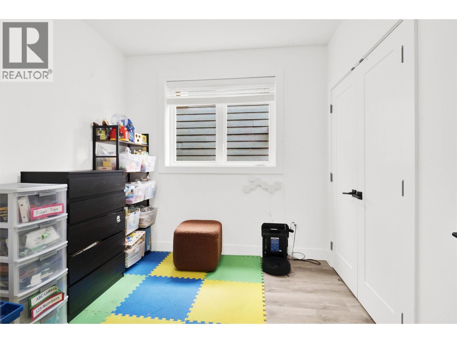 2743 DUKE STREET, Vancouver