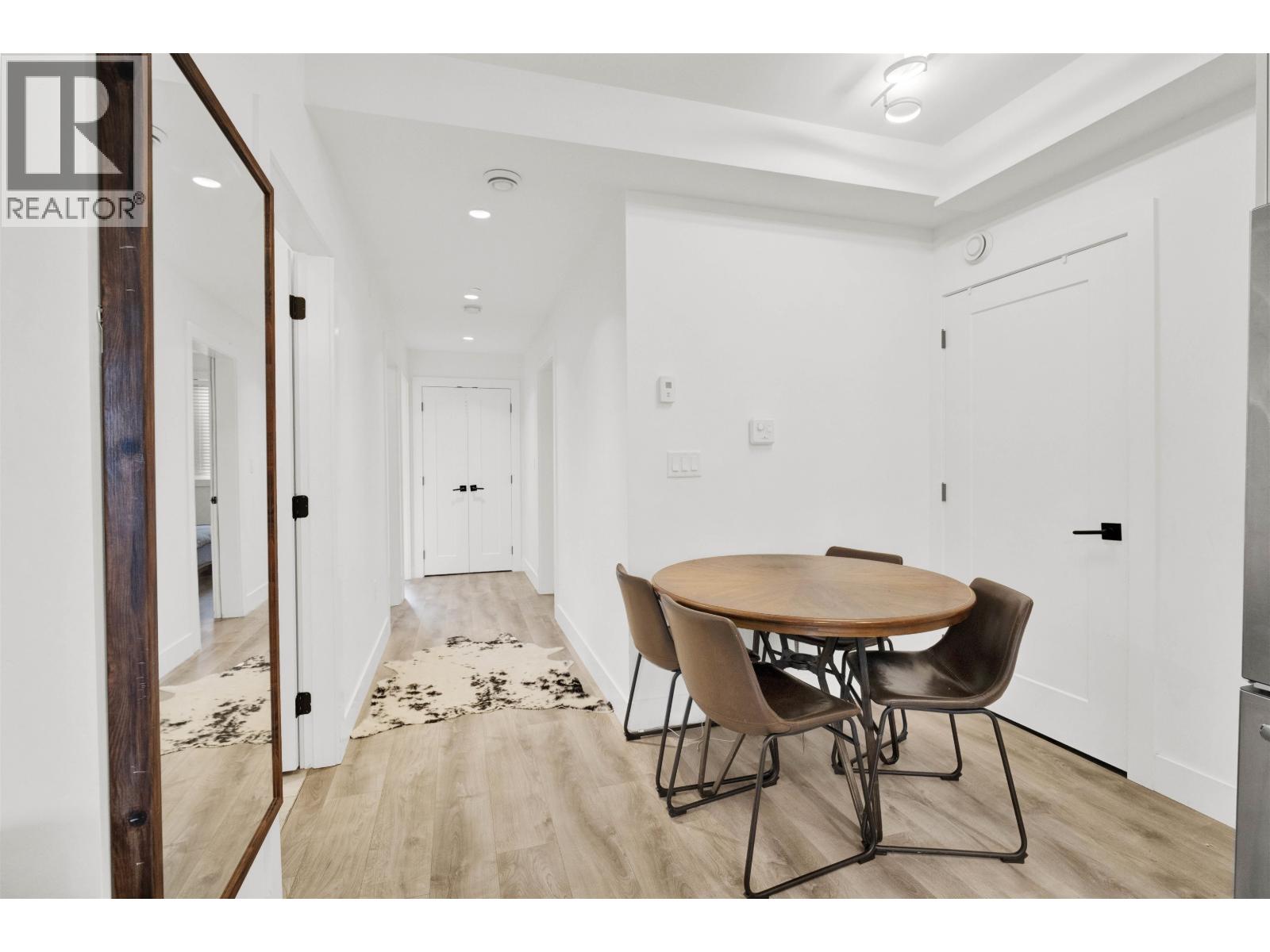 2743 DUKE STREET, Vancouver