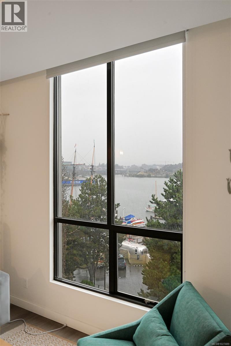 413 409 Swift St, Victoria