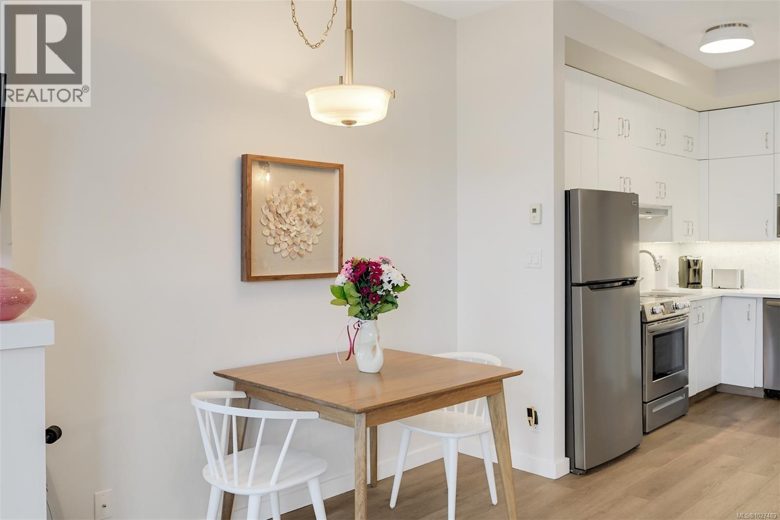 413 409 Swift St, Victoria