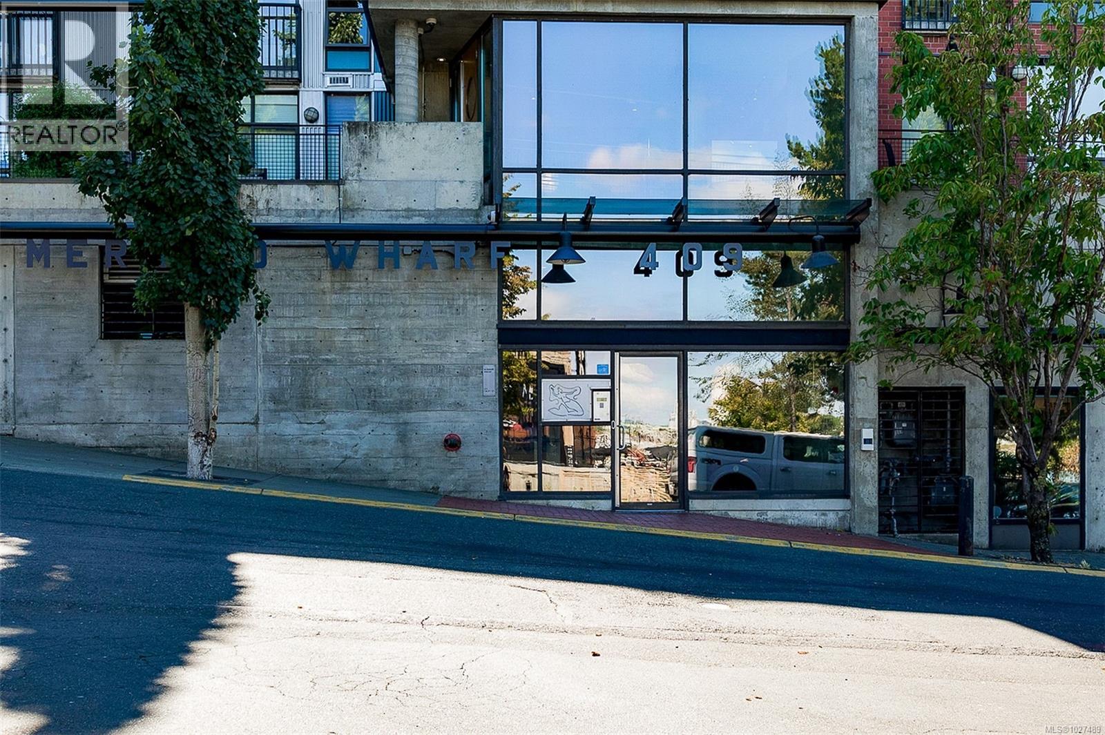 413 409 Swift St, Victoria