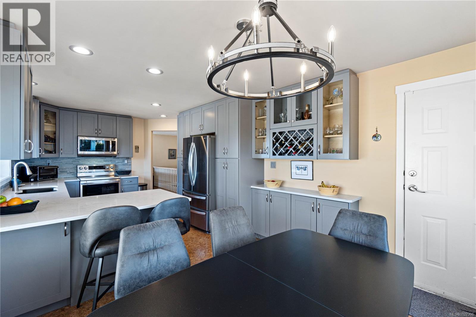 6244 Olympia Way, Nanaimo