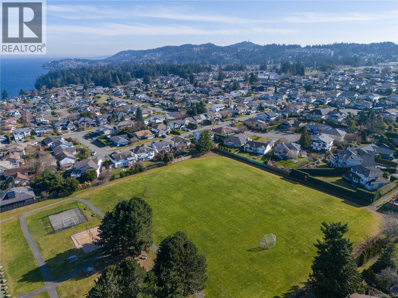 6244 Olympia Way, Nanaimo