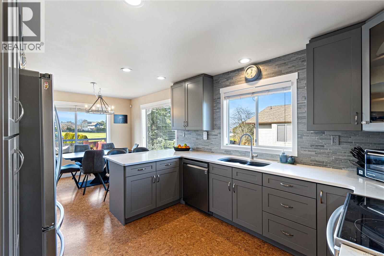 6244 Olympia Way, Nanaimo