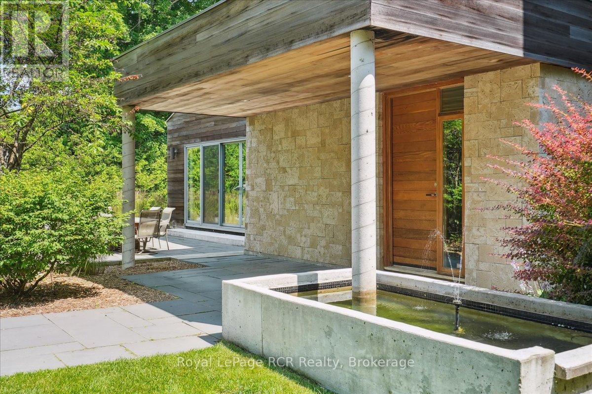 20 EVERETT ROAD - 6