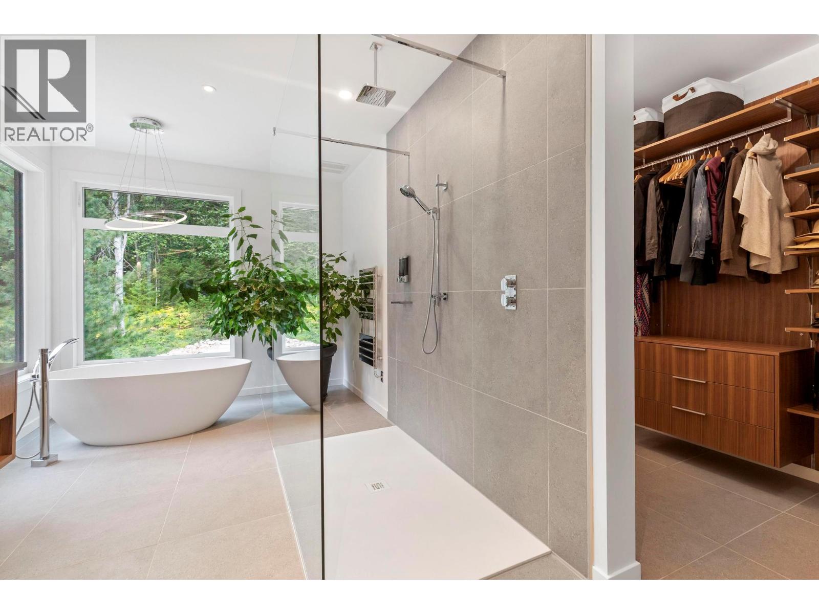 5147 Sunset Drive, Eagle Bay