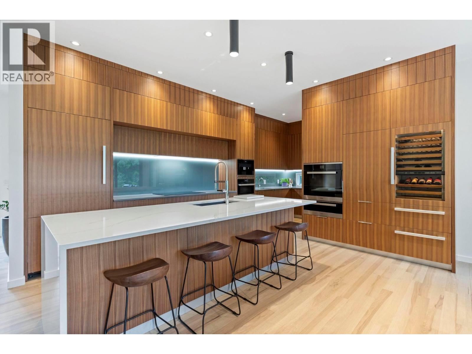 5147 Sunset Drive, Eagle Bay