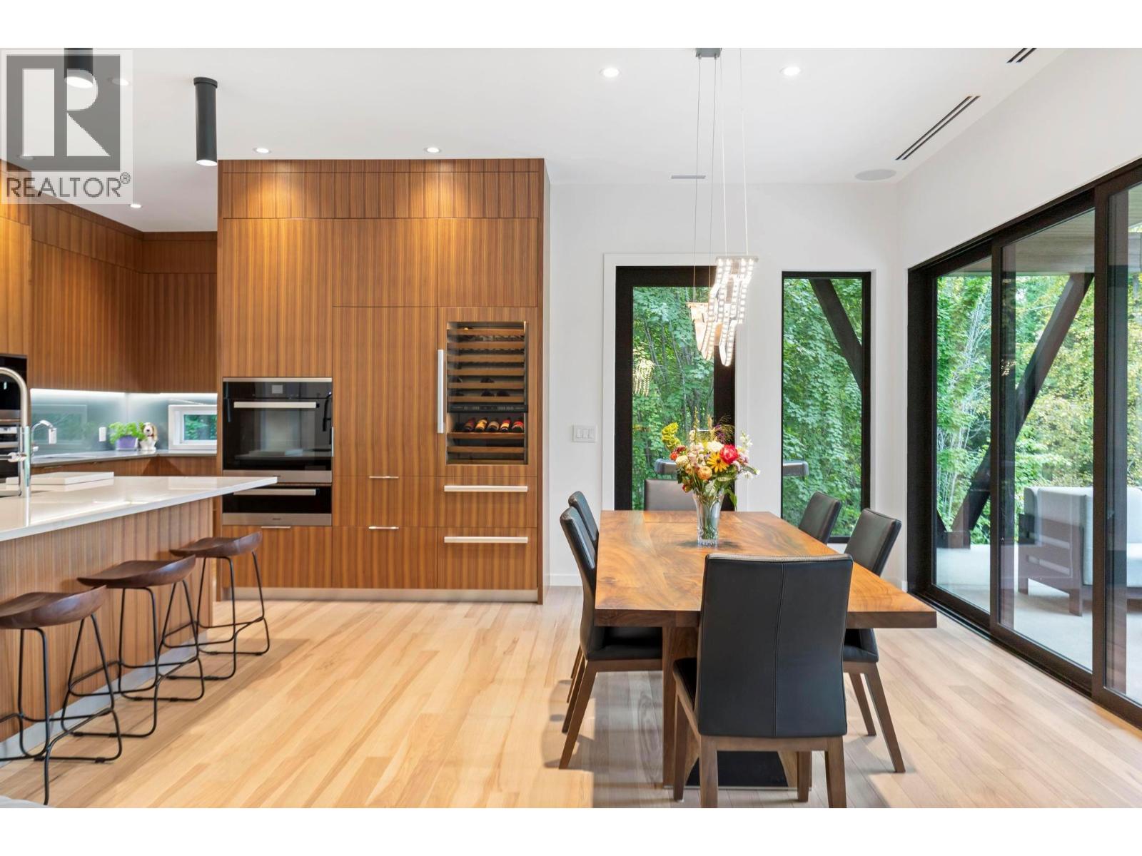 5147 Sunset Drive, Eagle Bay