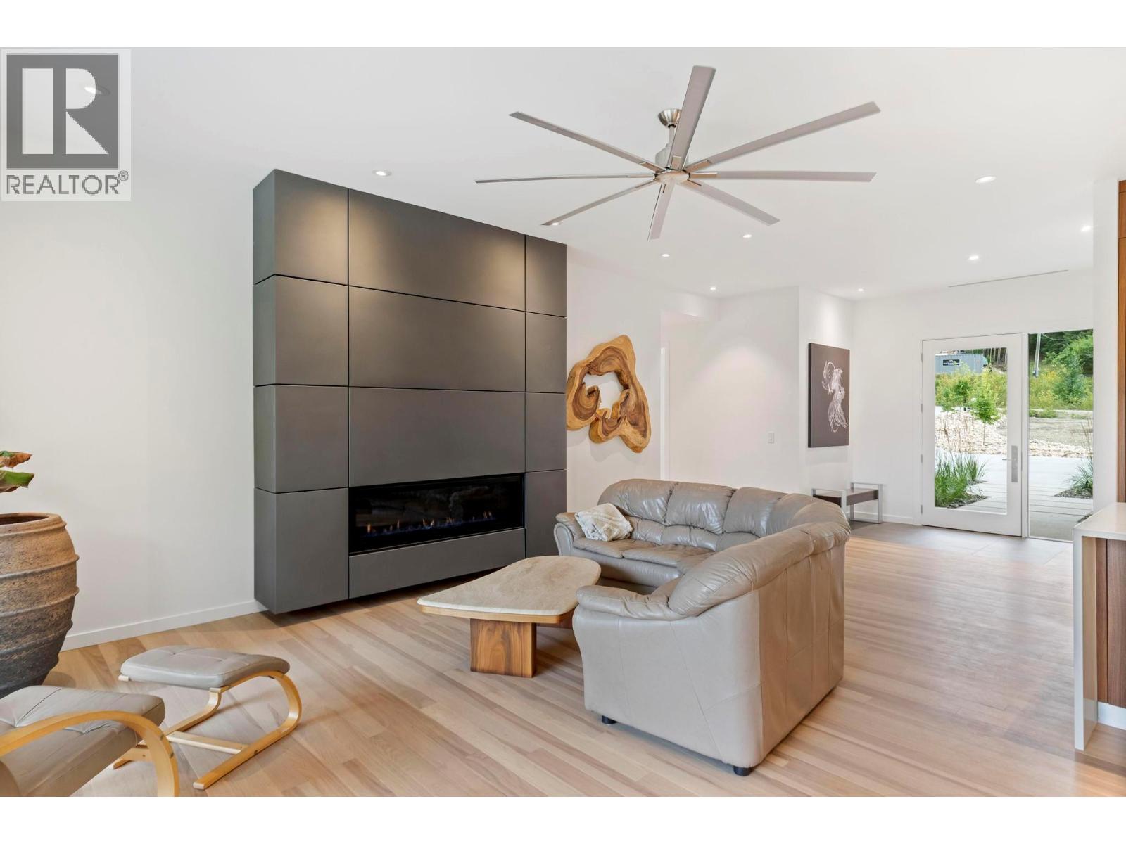 5147 Sunset Drive, Eagle Bay