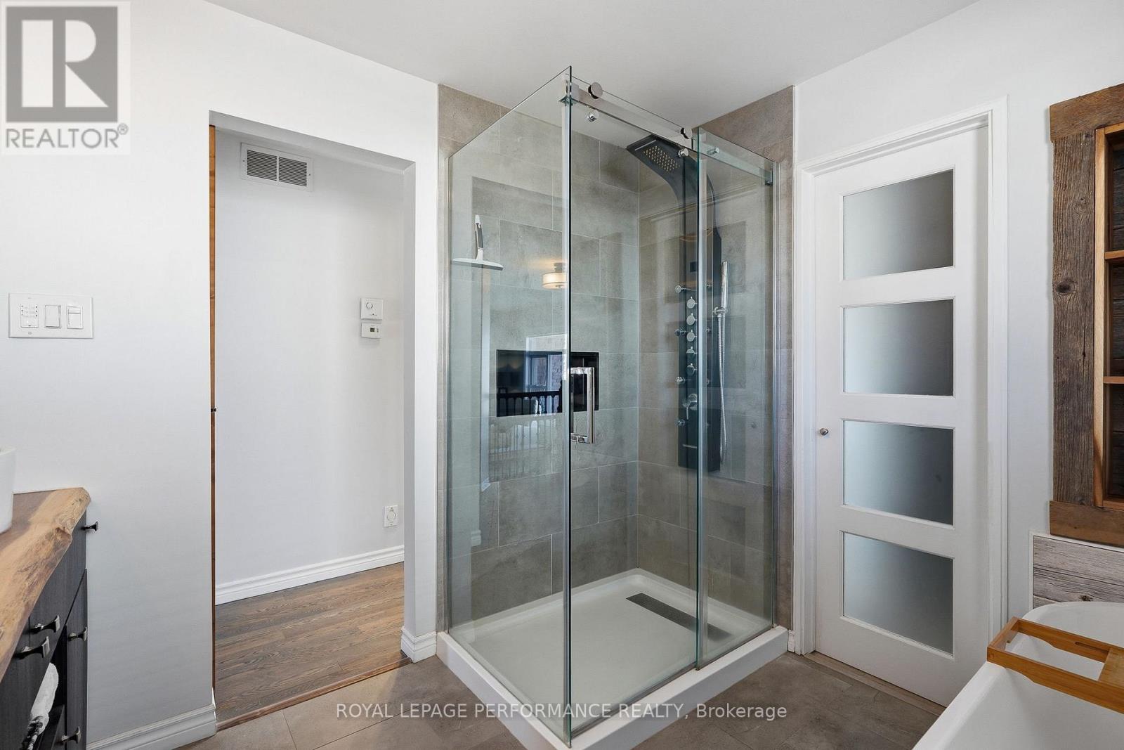 66 FAUCHER BOULEVARD - 20