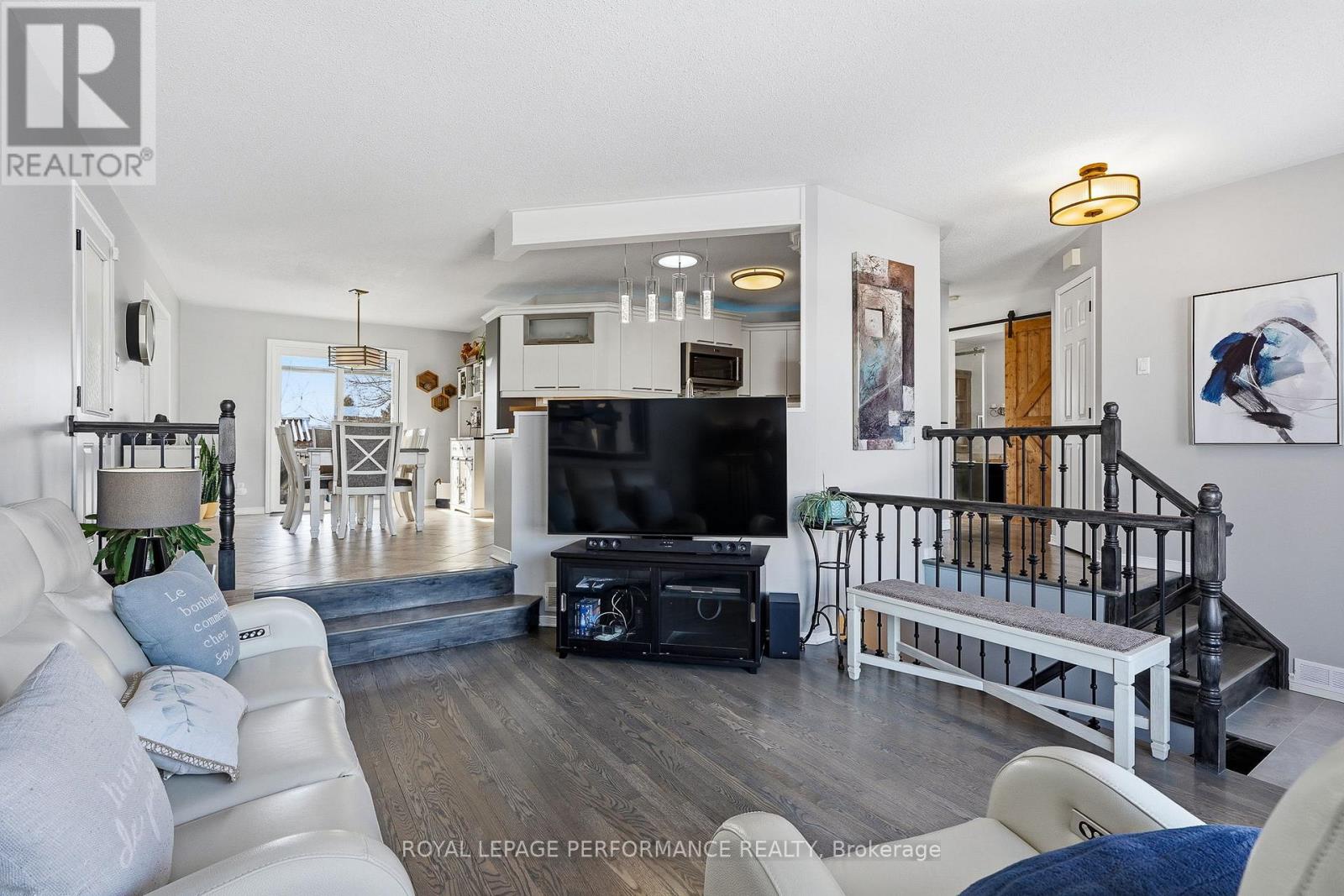 66 FAUCHER BOULEVARD - 3