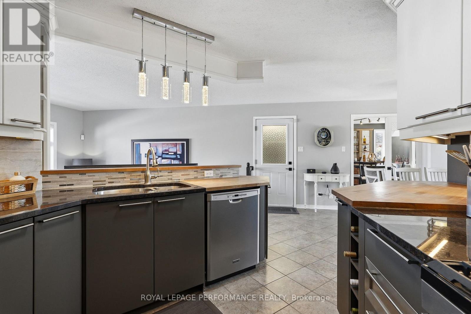 66 FAUCHER BOULEVARD - 8