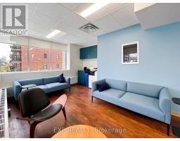 396 Cooper Street, Ottawa, ON K2P2H7 Photo 8