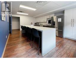 396 Cooper Street, Ottawa, ON K2P2H7 Photo 9